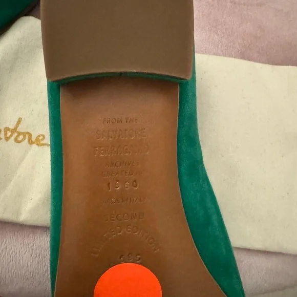 NWT Salvatore Ferragamo Turchina Ballet Flats Shoes in Green - Picture 4 of 8
